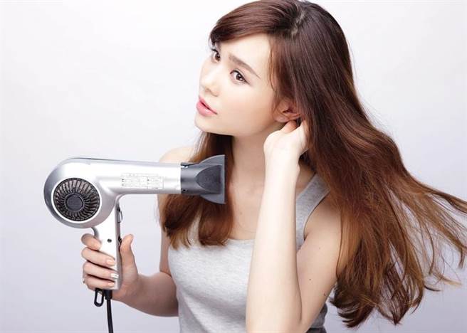 dryer-tools-hair-drying-hair- care-women