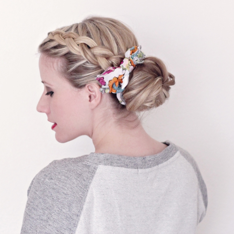 Top-Knot-With-A-Scarf-Glamfields