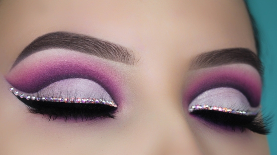 Purple-Cut-Crease-makeup-Glitter-eyes-makeup-cosmetic-tutorials